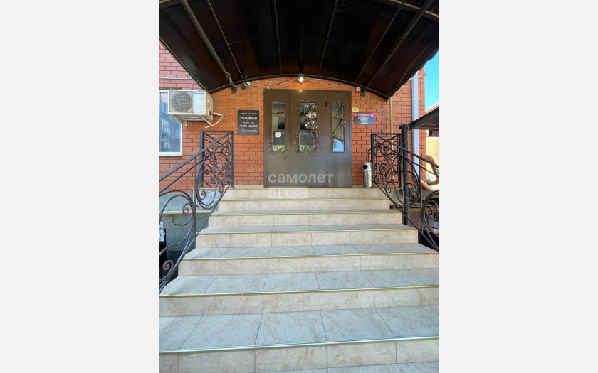 <span>Продается пом. свободного назначения 130 м²,</span><span>1/5 этаж</span> фото 1