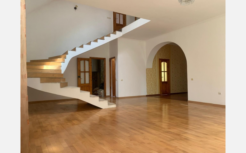 <span>Продается дом 225 м²,</span><span> на участке 4 сот.</span> фото 3