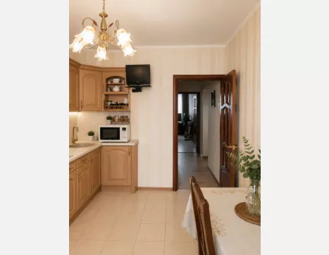 3-комн. квартира, 83 м², 6/10 этаж фото 0